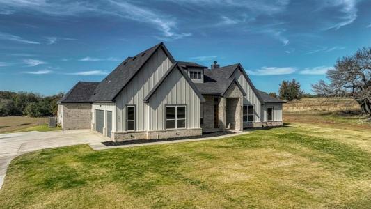 121 Dubois Road, Poolville, Texas 76487