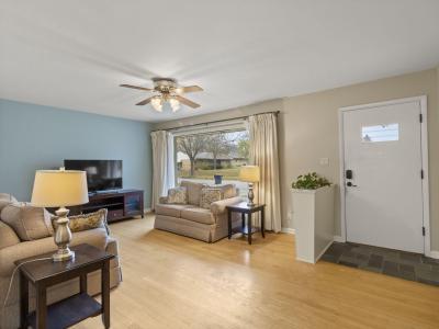 3025 S 72nd St, West Allis, Wisconsin 53219, Estados Unidos