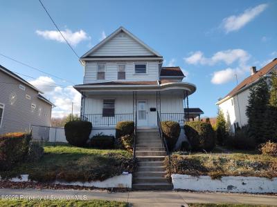 1023 Carmalt Street, Dickson City, Pennsylvania 18519, HOA KỲ