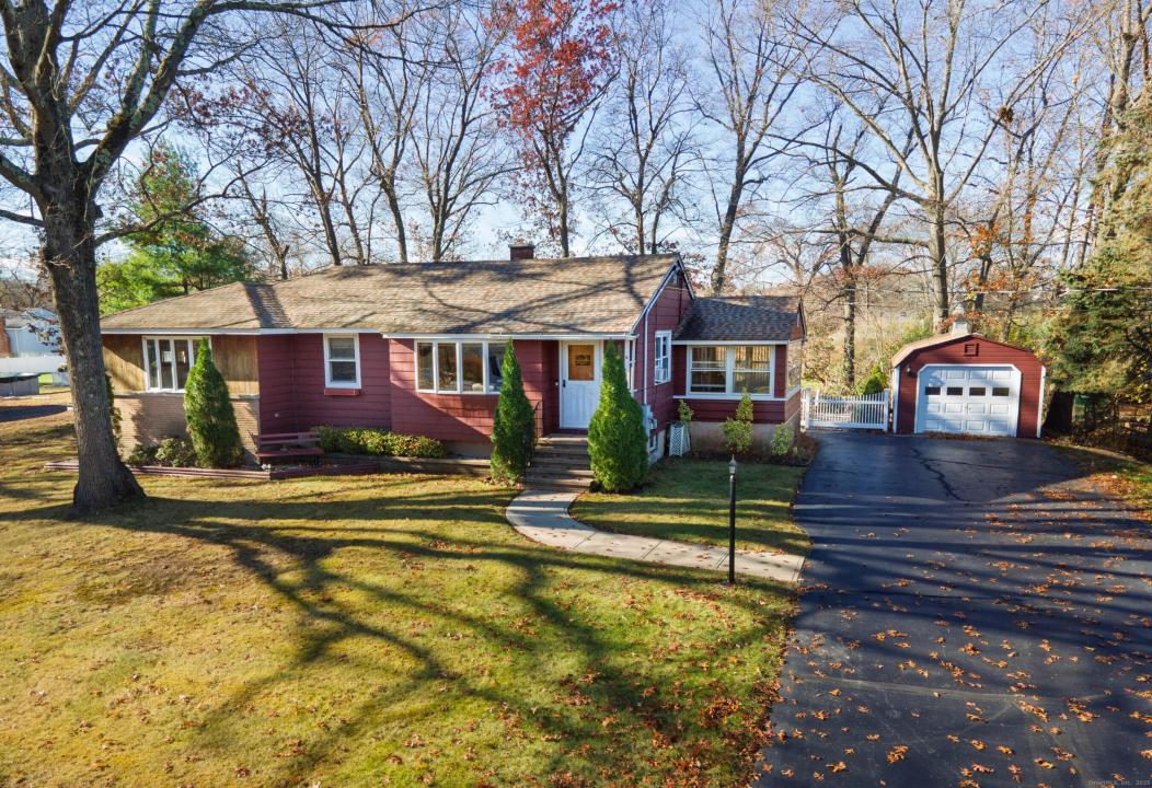 4 Sorrento Avenue, East Haven, Connecticut 06512