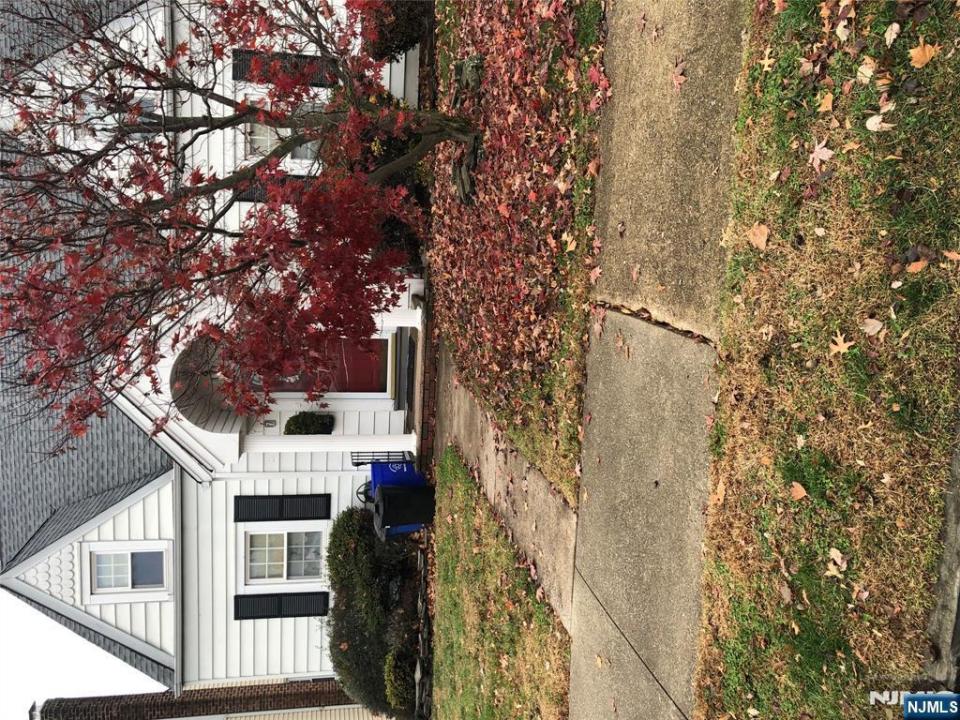 5 Bond Place, North Arlington, New Jersey 07031