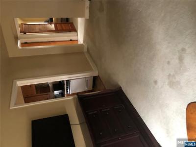 5 Bond Place, North Arlington, New Jersey 07031