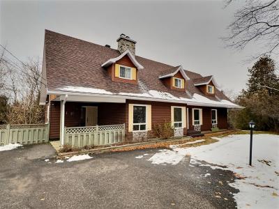 27 Rue des Érables, Rivière-du-Loup, Quebec G5R 1T8, Canada