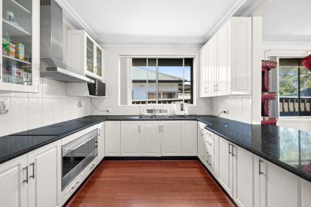 19 Ashcroft Street, Georges Hall, NSW 2198, Australia