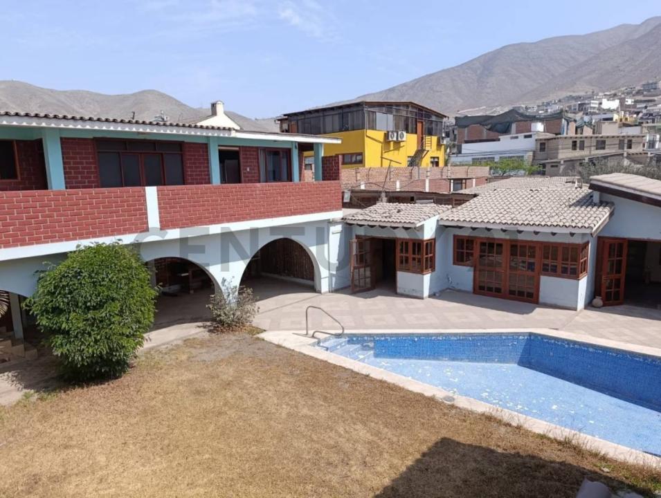 Miami , Lima, Lima 00001, Peru