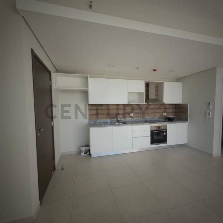 Laguna Grande y Cnel. Vicente Machuca , Fernando De La Mora, Centralizzato 00001, Paraguay