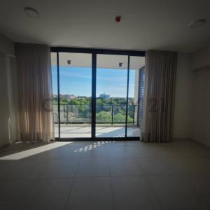 Laguna Grande y Cnel. Vicente Machuca , Fernando De La Mora, Centralizzato 00001, Paraguay