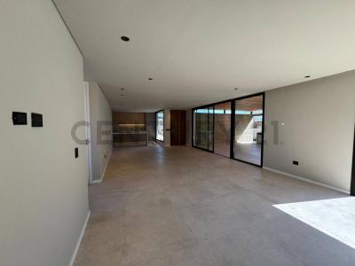 Mza , La Calera, Кордова 00001, Аргентина