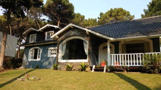 Troya y Fragata la Victoria , Pinamar, Buenos Aires Costa Atlántica 7167, Argentina