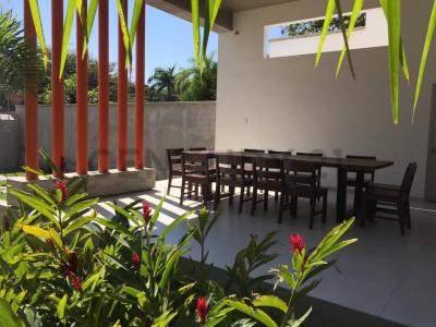 Roca y coronado Homs Narzole , Oeste, Santa Cruz 00001, Bolivia