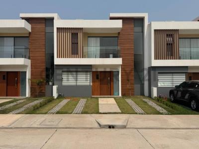 Av. Doble Via La Guardia km 8 Cond. Isabella casa Nro 15 , Oeste, Santa Cruz, Bolivia