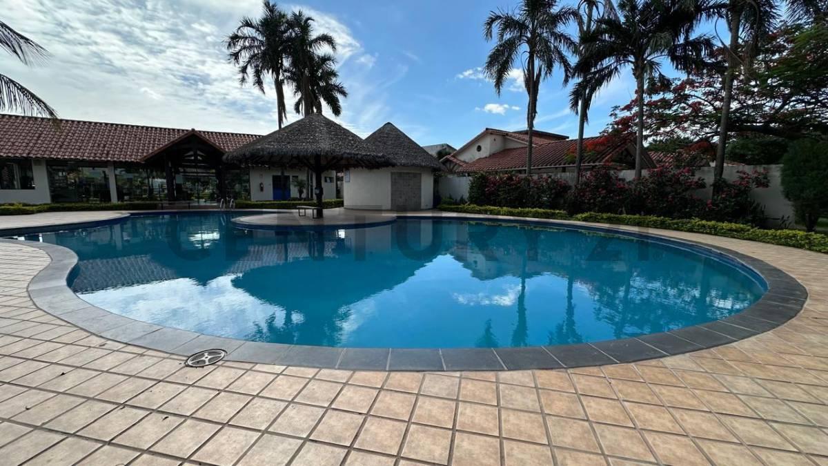 AV. VIRGEN DE COTOCA KM9 CONDOMINIO VILLA BORGHESE , Este, Santa Cruz 00001, Боливия