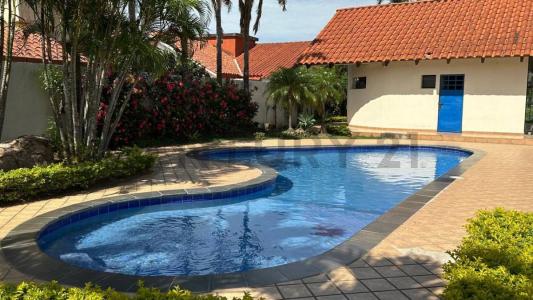 AV. VIRGEN DE COTOCA KM9 CONDOMINIO VILLA BORGHESE , Este, Santa Cruz 00001, Боливия