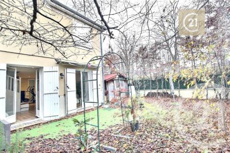 Les Pavillons Sous Bois, Isla De Francia 93320, Francia