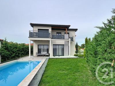 Mozac, Auvergne 63200, France