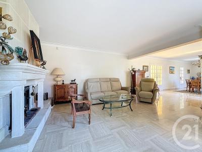 Ste Genevieve Des Bois, Ilha De França 91700, França