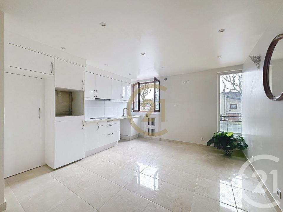 Viroflay, Île-de-France 78220, France