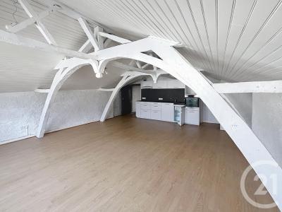 Riom, Auvergne 63200, Pháp