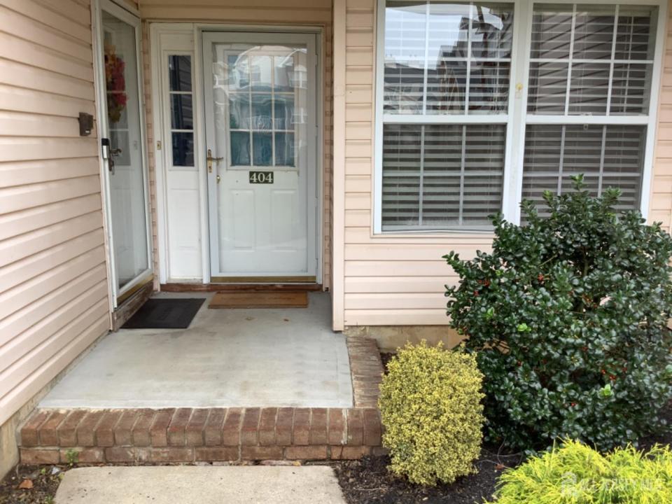 -404 Plymouth Road, North Brunswick, New Jersey 08902