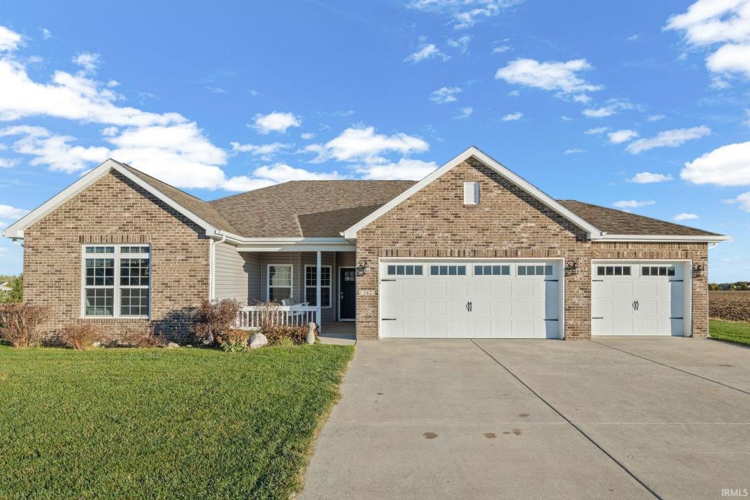 242 W Big Pine Drive, West Lafayette, אינדיאנה 47906, ארצות הברית של אמריקה