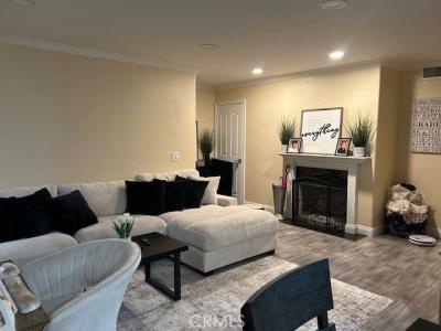 23635 Golden Springs 4B, Diamond Bar, Califórnia 91765, Estados Unidos