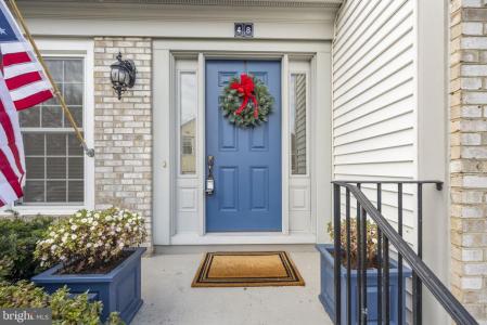 48 Mcpherson Circle, Sterling, Virginia 20165, USA