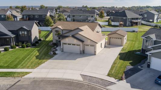 1800 Amber Place, Mandan, 北達科他州 58554, 美國