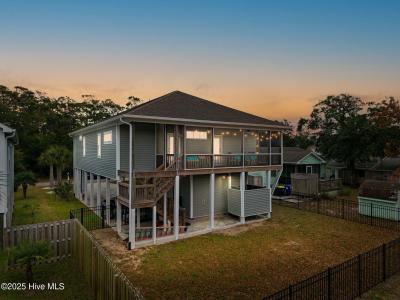 205 NE 59th Street, Oak Island, צפון קרוליינה 28465, ארצות הברית של אמריקה 