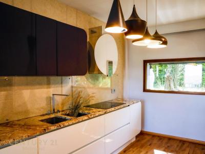 Long Hill Residence, Tirana, Albânia