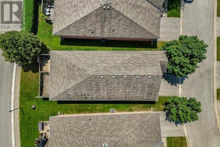 2025 MEADOWGATE BOULEVARD, London South (south U), Ontario N6M 1K9, Canadá