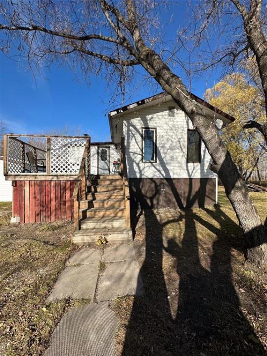 70 STE AMELIE ROAD, Ste Rose Du Lac, Manitoba R0L 1S0, Kanada