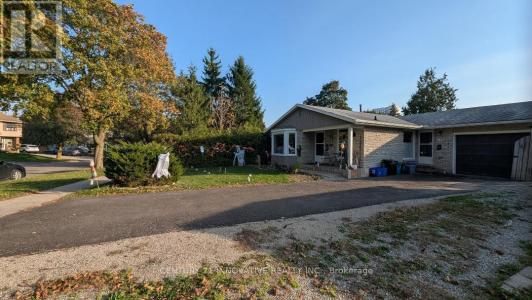 75 PEPPERWOOD CRESCENT, Kitchener, Ontario N2A 2R4, Canadá