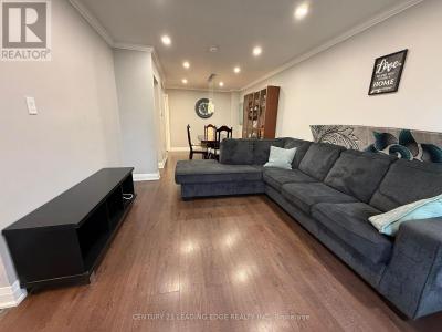 714 GREENOCH COURT, Oshawa (mclaughlin), Ontario L1J 6H4, Canada