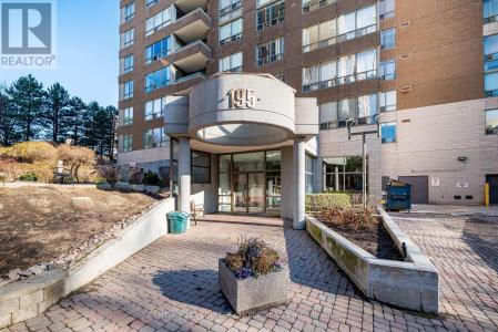 195 WYNFORD DRIVE, Toronto (flemingdon Park), 온타리오주 M3C 3P3, 캐나다