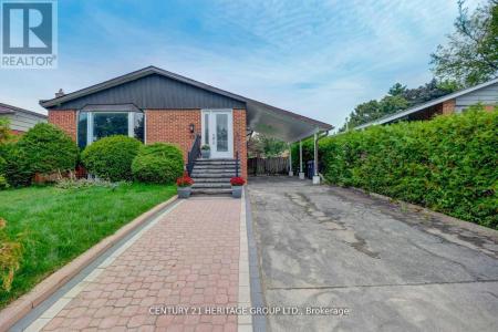 43 HOWELL SQUARE, Toronto (malvern), Ontario M1B 1C3, Canada