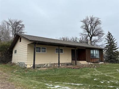 111037 141 ROAD NORTH, Dauphin, Manitoba R7N 2T8, Canadá