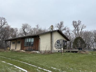 111037 141 ROAD NORTH, Dauphin, Manitoba R7N 2T8, Canadá