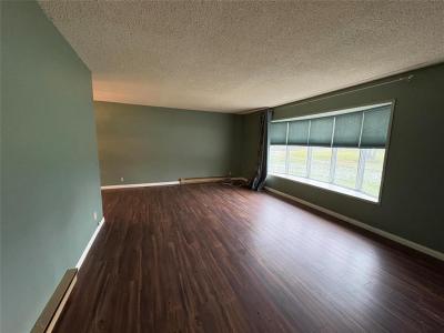 111037 141 ROAD NORTH, Dauphin, Manitoba R7N 2T8, Canadá