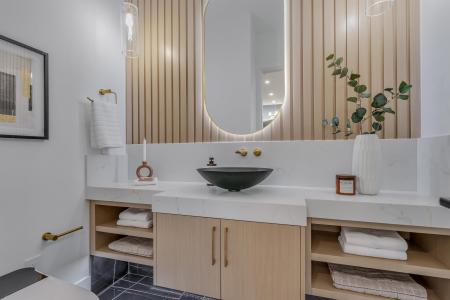 16647 18 AVENUE, Surrey, Colombia Británica V3Z 9X5, Canadá