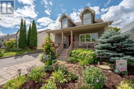 1 WALLACE STREET, Peterborough (ashburnham Ward 4), Ontario K9H 1A8, Kanada