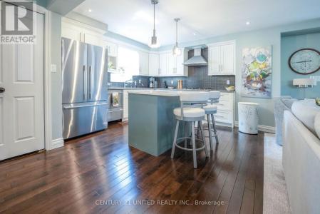 1 WALLACE STREET, Peterborough (ashburnham Ward 4), Ontario K9H 1A8, Kanada