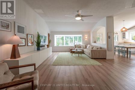 1105 PRIMROSE LANE, Selwyn, Ontario K9J 6X5, Canada