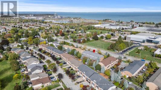 163 LIVINGSTON AVENUE, Grimsby (grimsby West), 安大略省 L3M 5S8, 加拿大