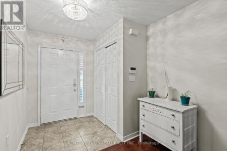 163 LIVINGSTON AVENUE, Grimsby (grimsby West), 安大略省 L3M 5S8, 加拿大