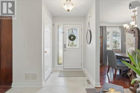 58 HEATHCLIFFE SQUARE, Brampton (central Park), Ontario L6S 5R5, Canada