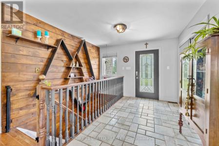 310 VINER LINE, Selwyn, Ontario K0L 1T0, Canadá