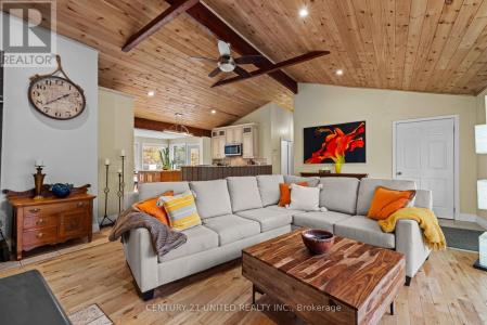 25 SUGARBUSH BOULEVARD, Trent Lakes, Ontario K0L 1J0, Canadá