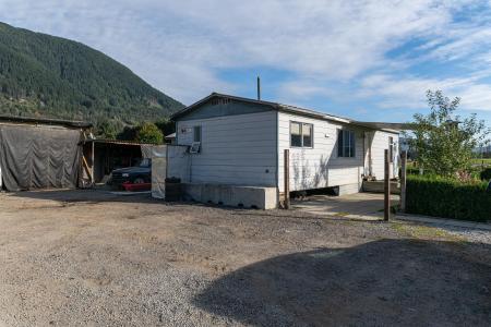 10594 FARMS ROAD, Mission, Colombie-Britannique V2V 4J1, Canada