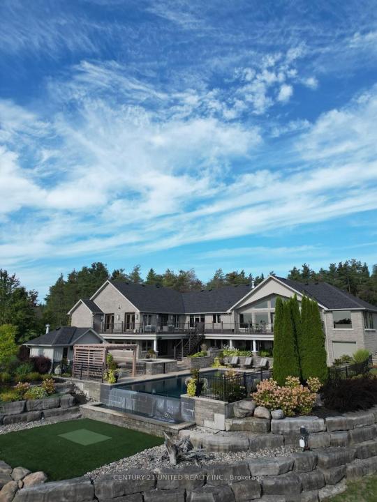 7 MAPLEHILL DRIVE, Cavan Monaghan, Ontario K9J 0E5, CANADÁ