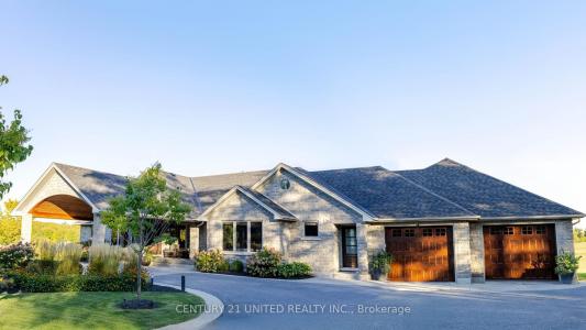 7 MAPLEHILL DRIVE, Cavan Monaghan, Ontario K9J 0E5, CANADÁ